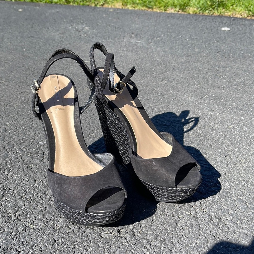 Black Aldo wedges